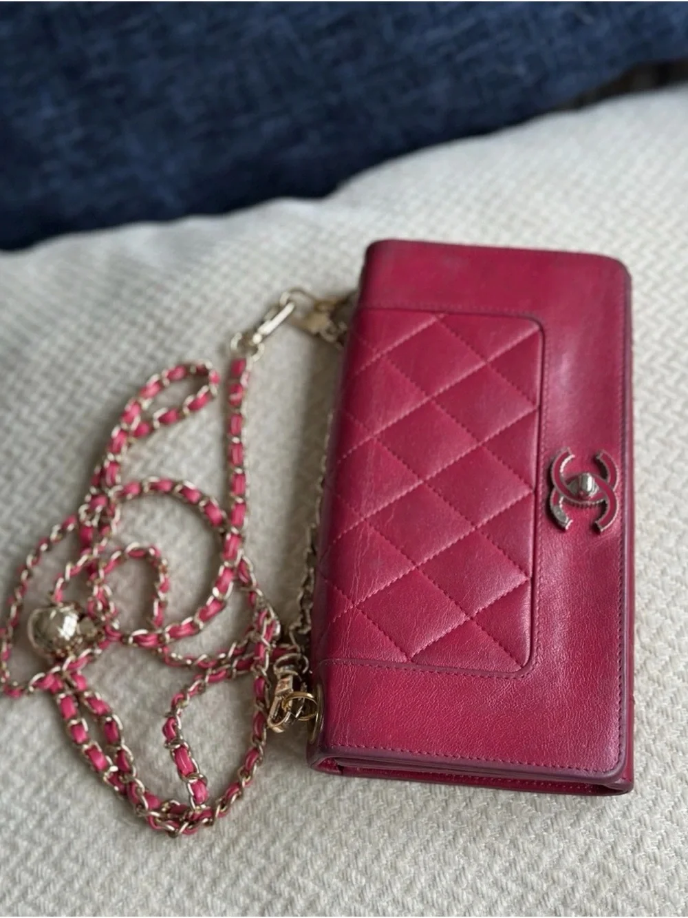 CHANEL Quilted Shoulder Bag in Burgundy with Gold-Tone Hardware